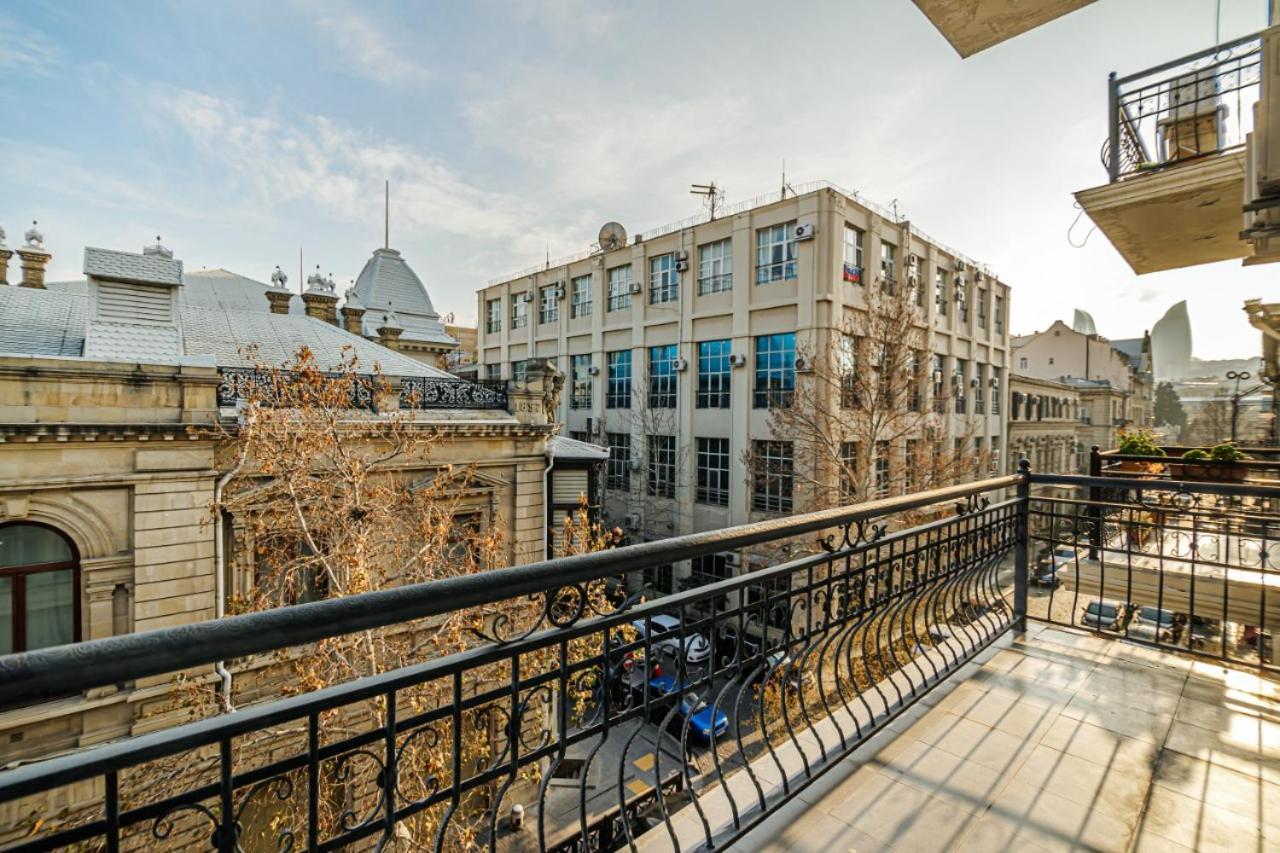 M Estate 1 Room Targovu Baku Exterior foto
