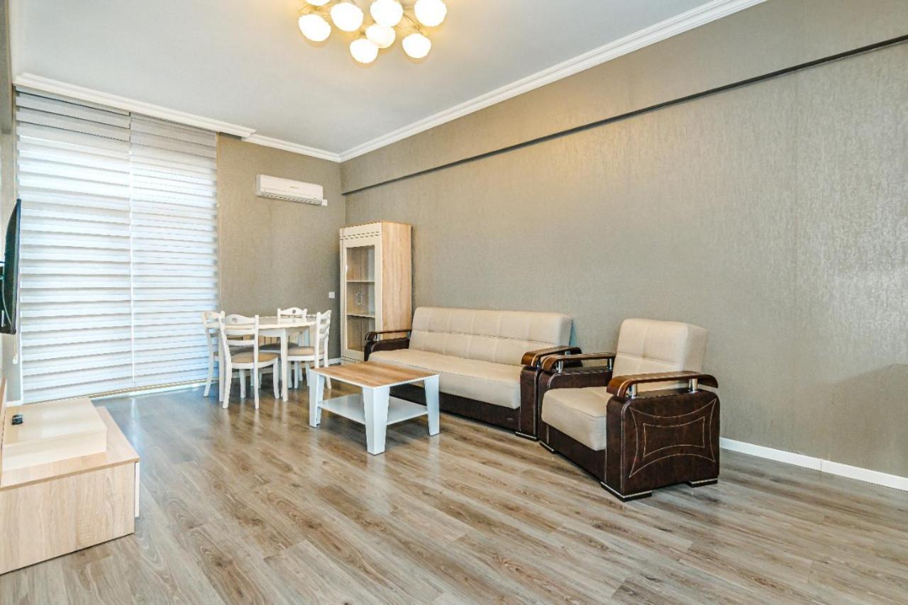 M Estate 1 Room Targovu Baku Exterior foto