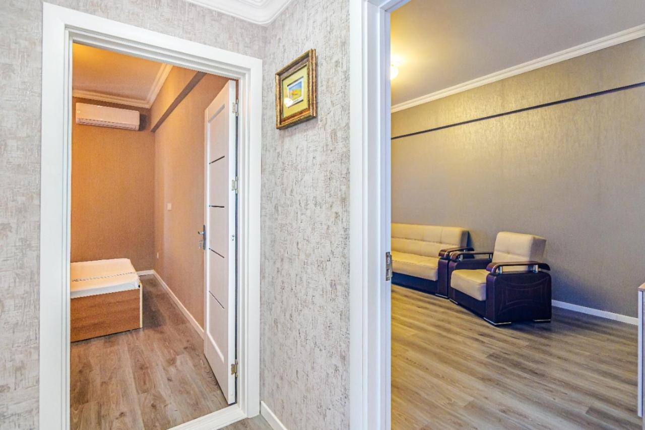 M Estate 1 Room Targovu Baku Exterior foto