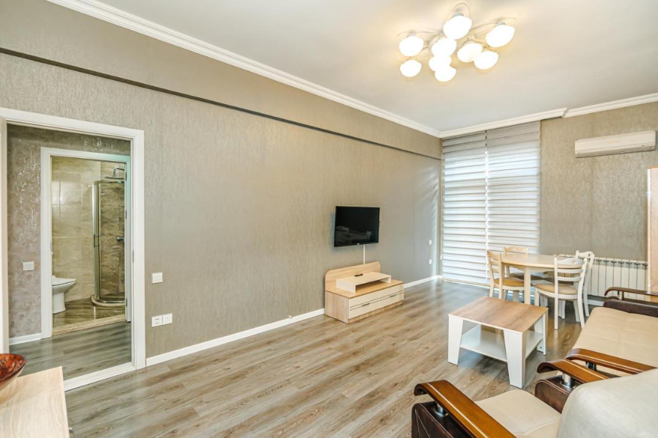 M Estate 1 Room Targovu Baku Exterior foto